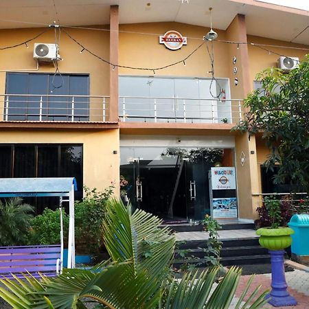 Heeran Re-Treat Resort Sasan Gir Exterior photo
