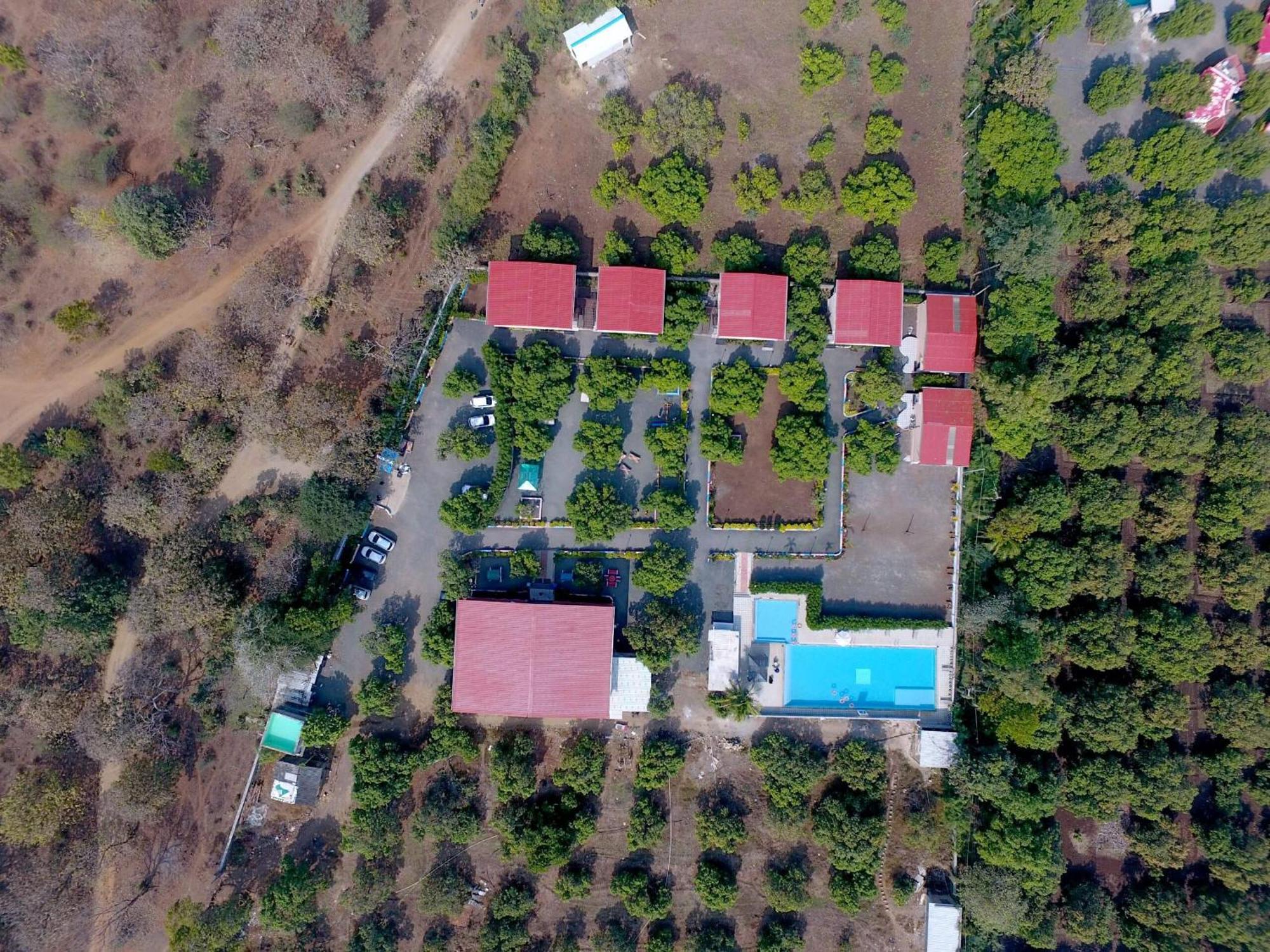 Heeran Re-Treat Resort Sasan Gir Exterior photo